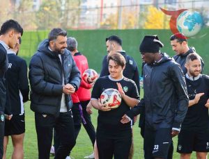 Down Sendromlu Genç Zınar Altuntaş, Hayalini Amed Sportif Faaliyetler’de Gerçekleştirdi