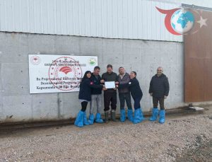 Eskişehir Mahmudiye’de İlk Hastalıktan Ari İşletme Sertifikası Teslim Edildi