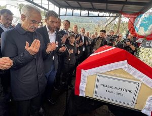 Giresun’da Cemal Öztürk’ün Cenaze Töreni: Aile, Dostlar ve Siyasetçiler Bir Arada