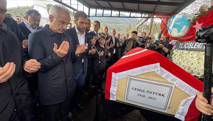 Giresun’da Cemal Öztürk’ün Cenaze Töreni: Aile, Dostlar ve Siyasetçiler Bir Arada