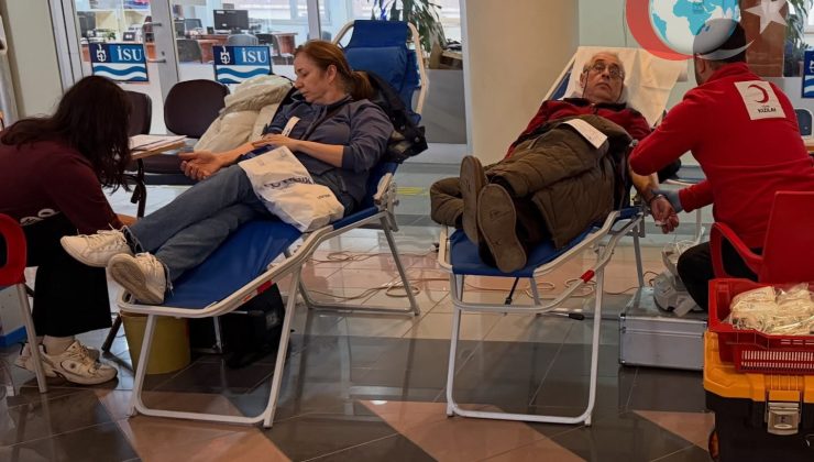 Gölcük Belediyesi ve Türk Kızılay’dan Kan Bağışı Kampanyası