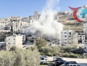 İsrail Askerleri Filistin’de Yine Bir Evi Hedef Aldı