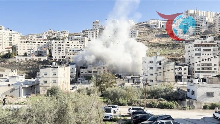 İsrail Askerleri Filistin’de Yine Bir Evi Hedef Aldı