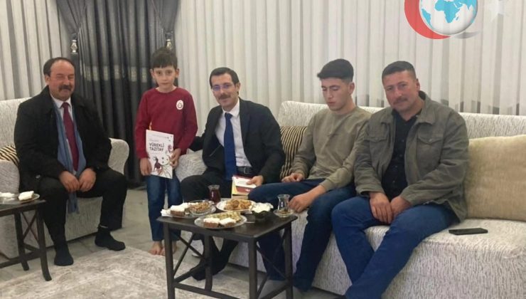 Kaymakamdan Öğrencilere Sürpriz Ziyaret: Eğitimde Aile İletişimi Güçleniyor