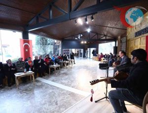 Kayseri’de Kadın Muhtarlar Atatürk’ü Anarak Seçme ve Seçilme Hakkı Yıl Dönümünü Kutladı