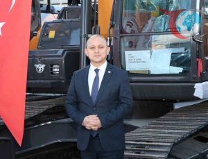 Kırıkkale Belediyesi’ne TBB Desteği: 8 Milyon TL Değerinde Ekskavatör Teslim Edildi