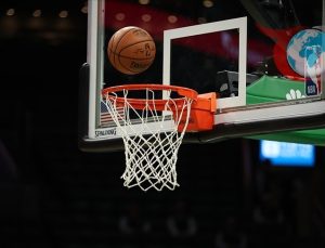 Knickslere Tarihi Zafer: 52 Yıl Sonra Gelen Şampiyonluk