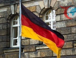 KölnDarmstadt Mahkemesinden Başörtüsü Kararına Teyit: Tarafsızlık İlkesine Vurgu