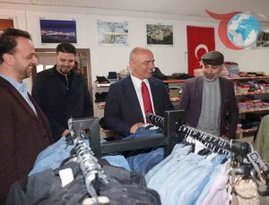Körfez Belediyesi ve Türk Kızılay İş Birliğiyle “Butik Sevgi Mağazası” Açıldı