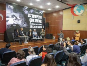 Mersin’de Duygu Dolu Bir Sinema Akşamı: “Biz Radyoyu Çok Sevdik” Belgeseli