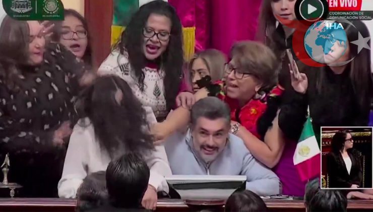 Mexico City Meclisi’nde Şeffaflık Tartışmaları: Saç Saça Baş Başa Kavga