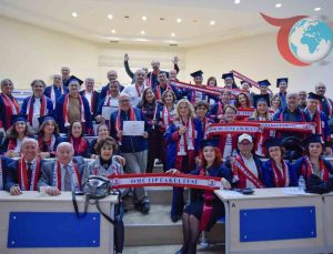 OMÜ Tıp Fakültesi Mezunları 35 Yıl Sonra Yeniden Bir Arada