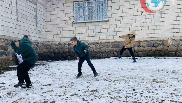 Patnos’ta Karın Büyüsü: Beyaz Manzaralar ve Çocukların Sevinci