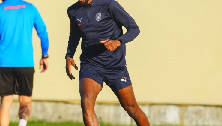 RAMS Başakşehir, Galatasaray Maçı Öncesi Antrenmanlarını Sürdürüyor