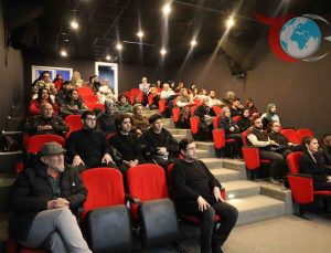 Sinema Tarihinin Efsane Filmi “Modern Zamanlar” Sakarya’da İzleyiciyle Buluştu