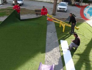 Söke’de Parklar Yenileniyor: Modern Oyun ve Spor Alanları Açılıyor