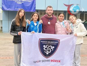 Trabzon’da Coşkulu Yarış: Düzce’li Genç Yüzücülerden Büyük Başarı
