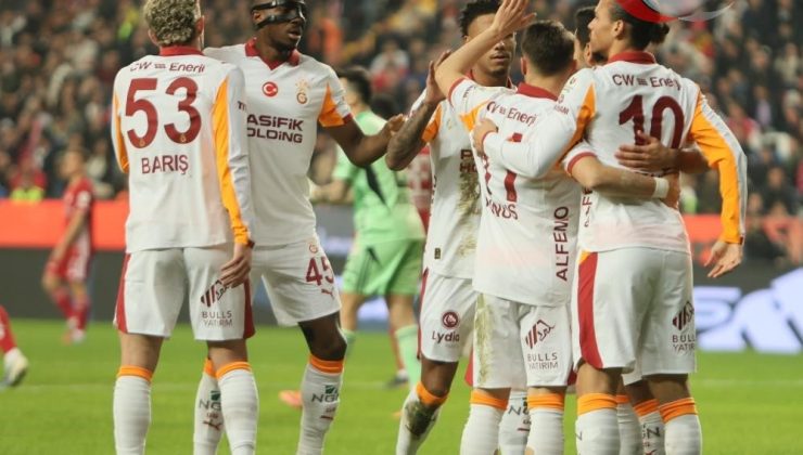 Trendyol Süper Lig: Galatasaray Zirvede, Fenerbahçe Takipte!