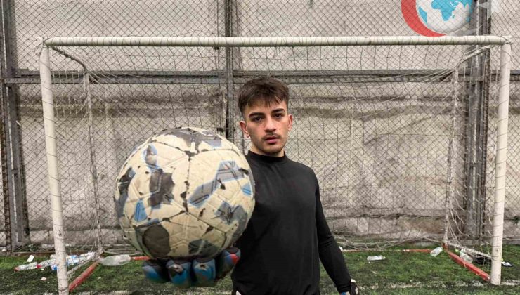 Üniversiteli Genç, Kiralık Kaleci Olarak Futbol Tutkusunu Gelire Dönüştürüyor